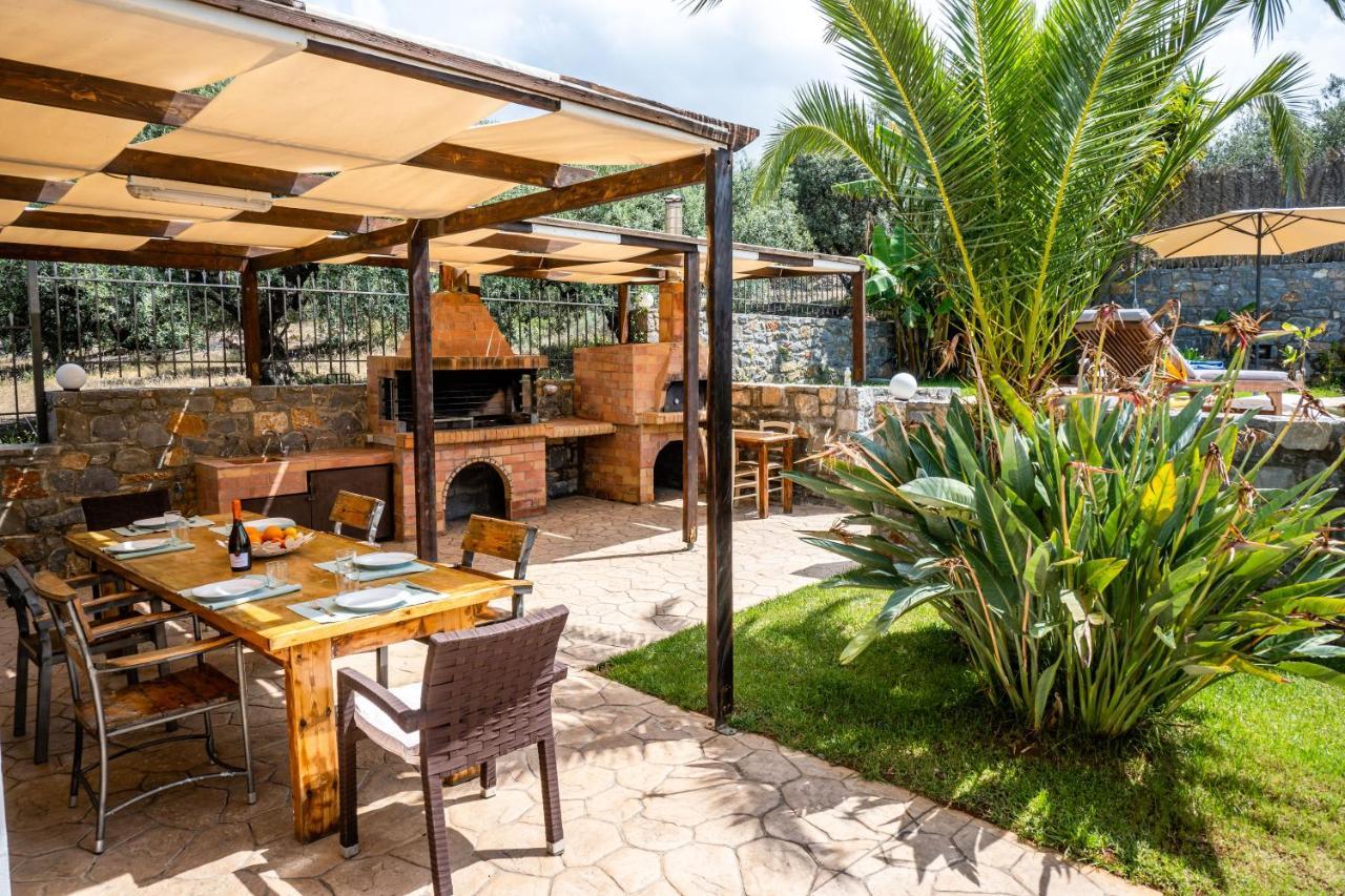 Villa Noema Sissi ภายนอก รูปภาพ
