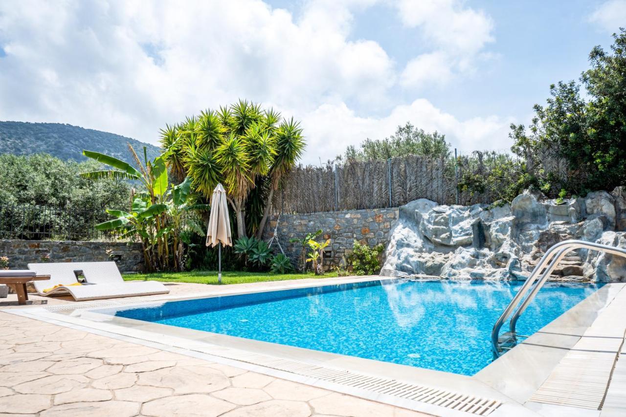 Villa Noema Sissi ภายนอก รูปภาพ